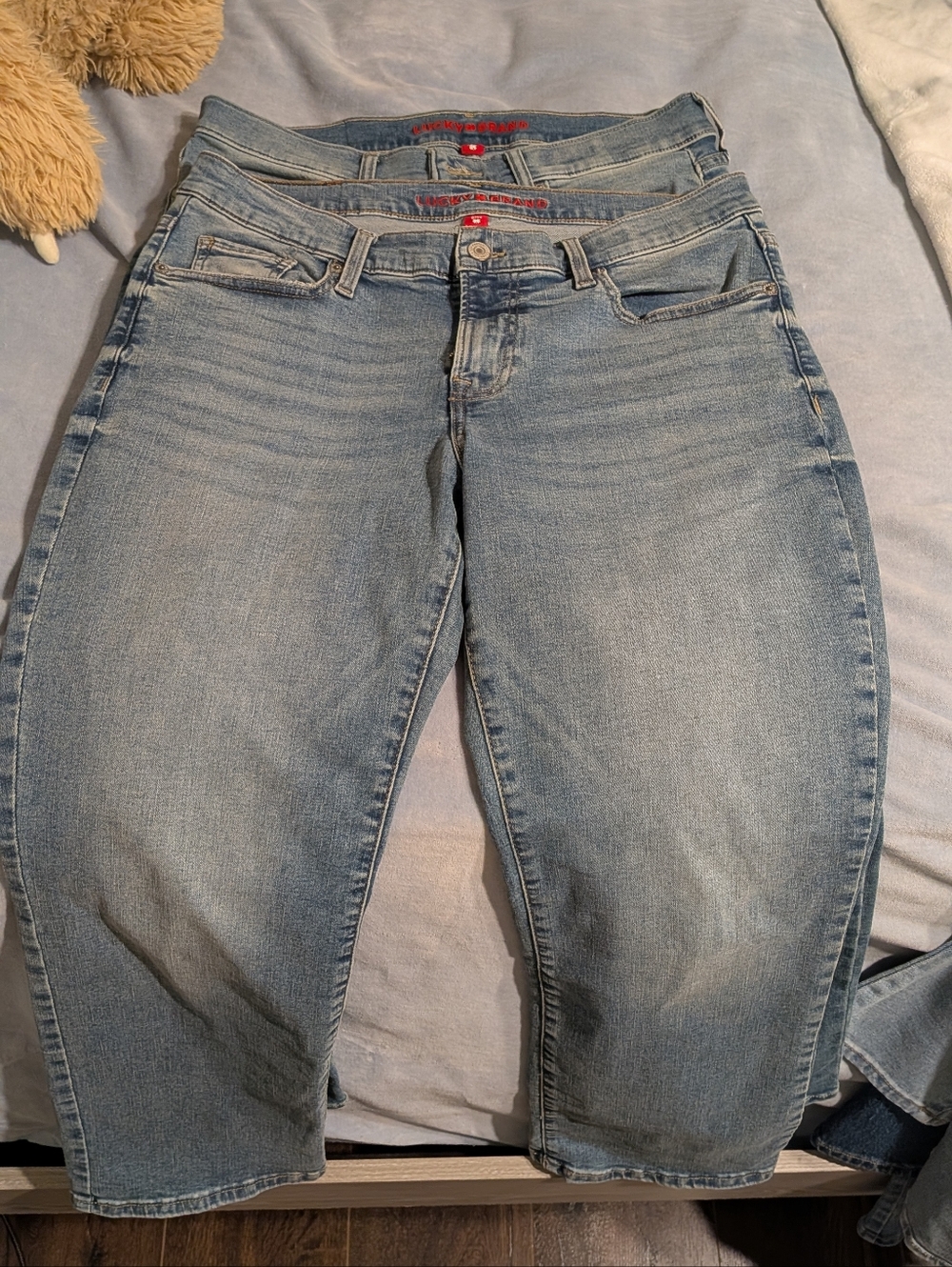 Lucky Brand Light Blue Ankle/Cropped Jeans